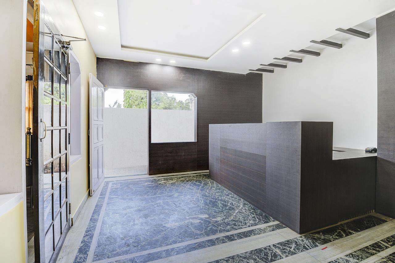 Oyo 13521 Sudhriti Hotel Сіліґурі Екстер'єр фото
