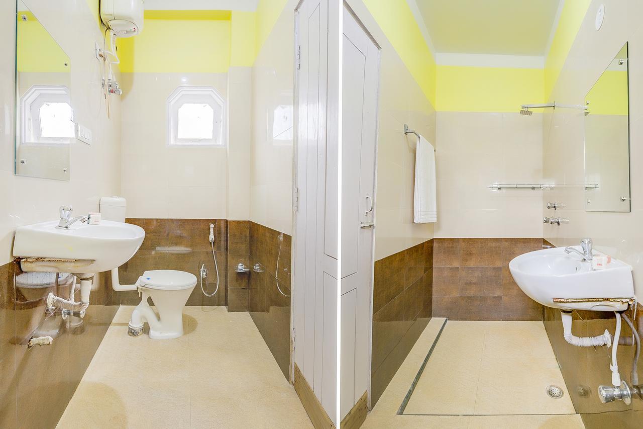 Oyo 13521 Sudhriti Hotel Сіліґурі Екстер'єр фото