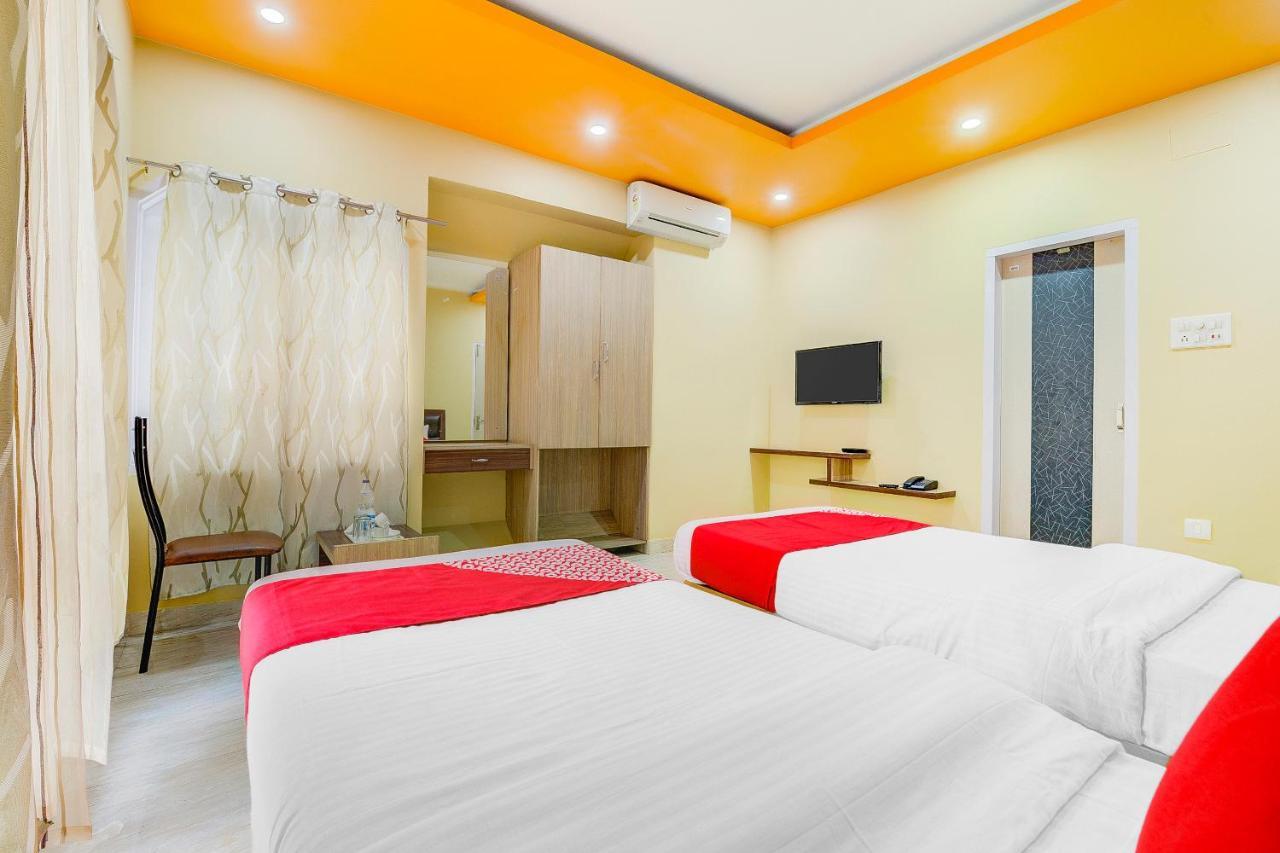 Oyo 13521 Sudhriti Hotel Сіліґурі Екстер'єр фото